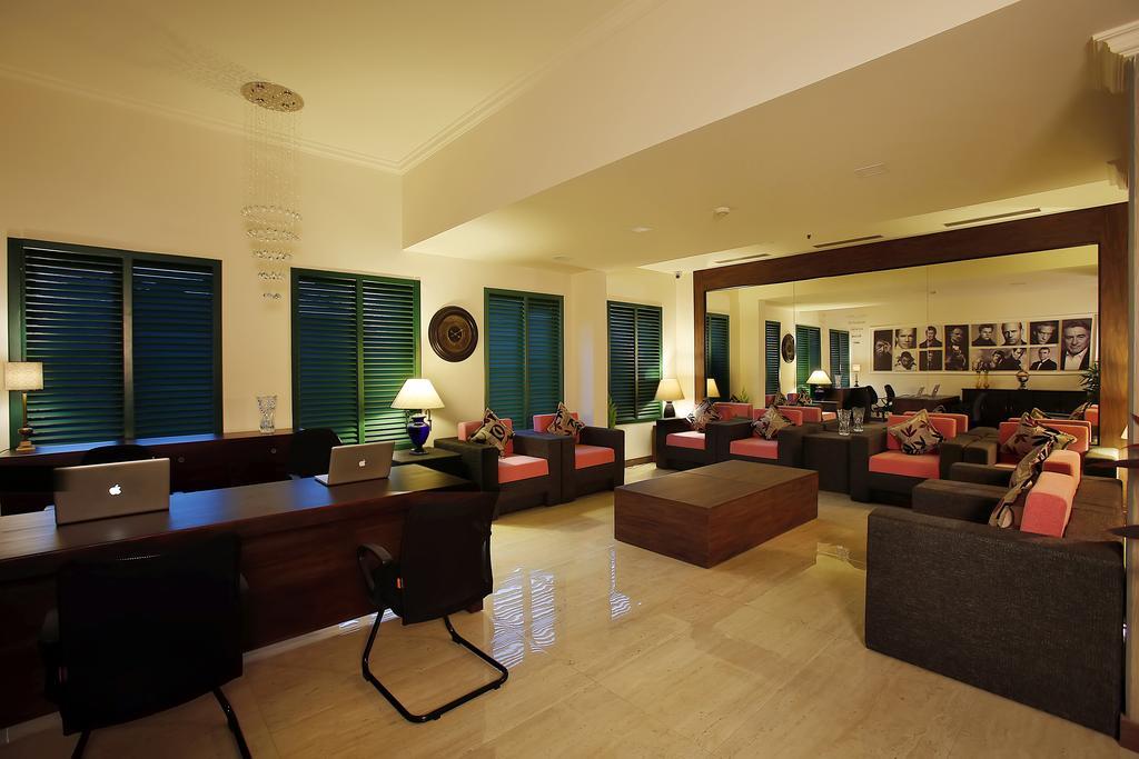 Mammamia Boutique Hotel Kochi Exterior foto